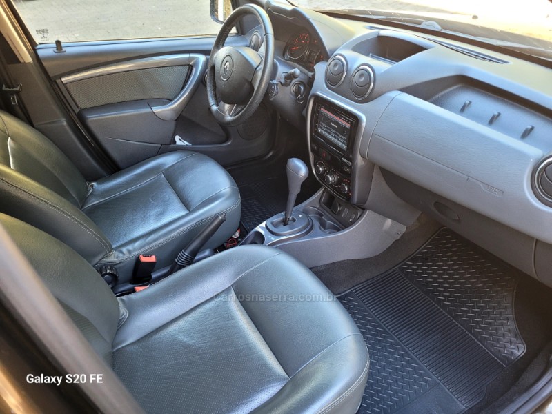 DUSTER 2.0 DYNAMIQUE 4X2 16V FLEX 4P AUTOMÁTICO - 2015 - NOVA PRATA