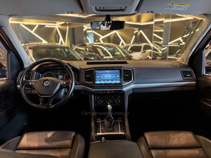 AMAROK 3.0 V6 TDI HIGHLINE CD DIESEL 4MOTION AUTOMÁTICO - 2019 - NOVO HAMBURGO