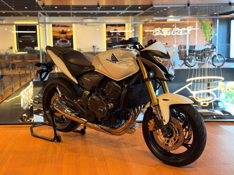 CB 600F HORNET