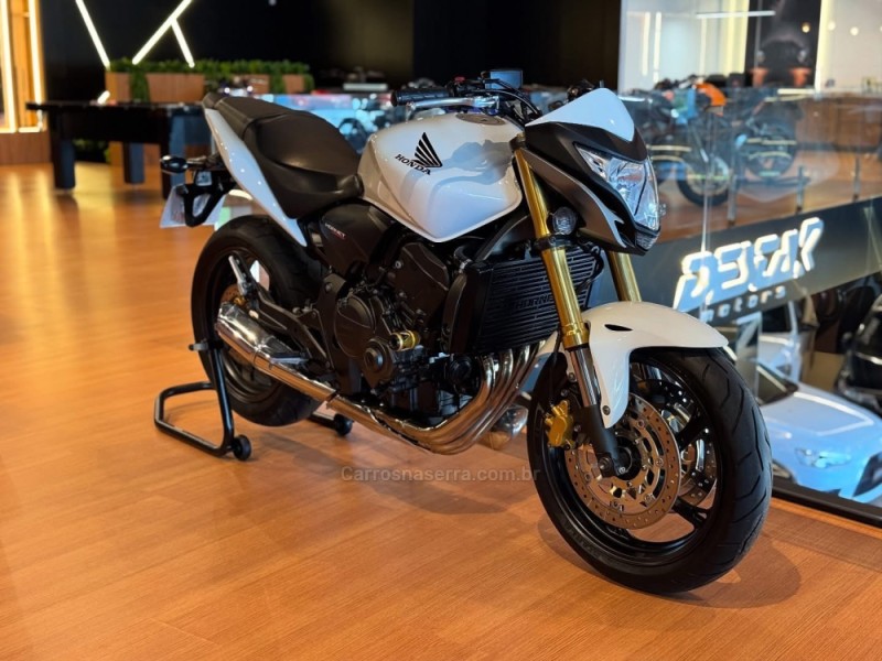 CB 600F HORNET - 2012 - NOVO HAMBURGO
