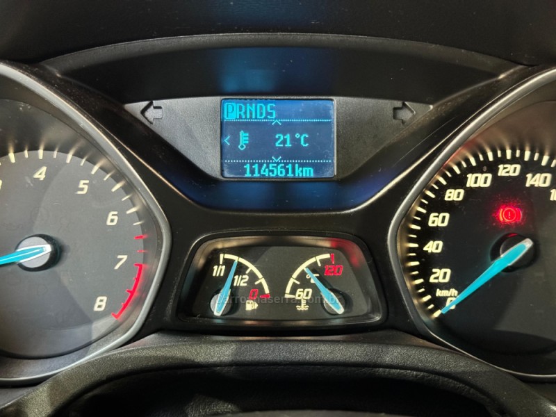 FOCUS 2.0 SE 16V FLEX 4P AUTOMÁTICO - 2015 - NOVA PRATA