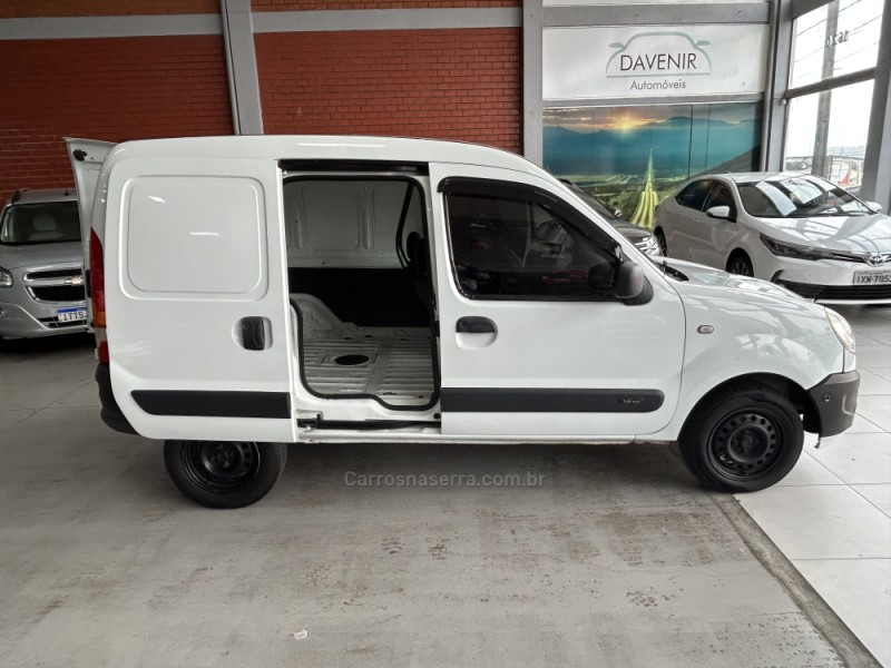 KANGOO 1.6 EXPRESS 16V FLEX 3P MANUAL - 2017 - TAQUARA