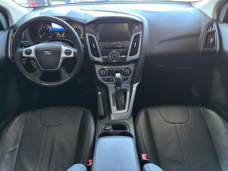 FOCUS 2.0 TITANIUM PLUS 16V FLEX 4P AUTOMÁTICO - 2014 - CAXIAS DO SUL