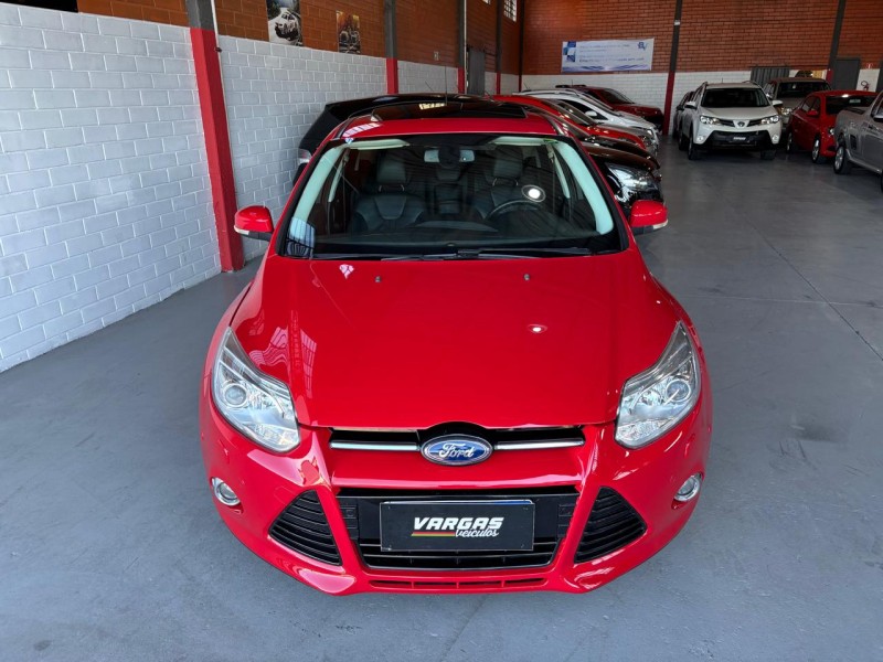 FOCUS 2.0 TITANIUM PLUS 16V FLEX 4P AUTOMÁTICO - 2014 - CAXIAS DO SUL