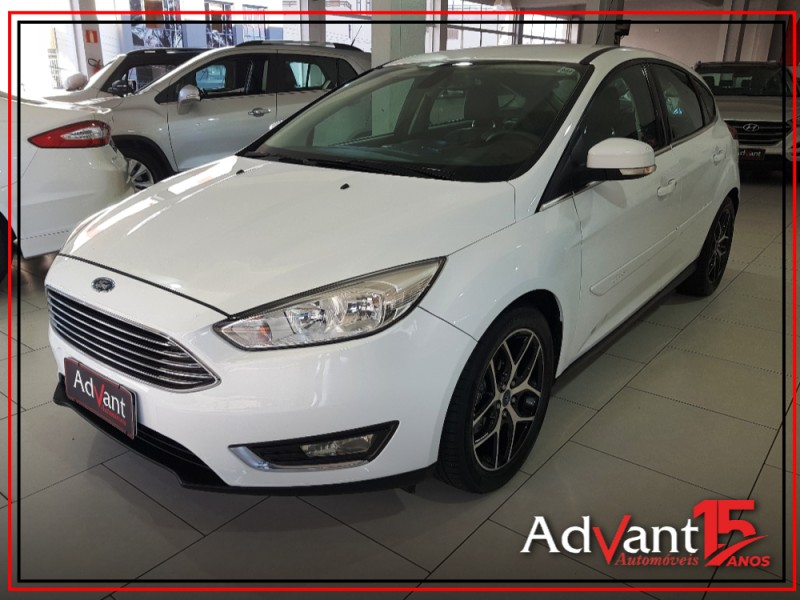 focus 2.0 titanium hatch 16v flex 4p automatico 2016 caxias do sul