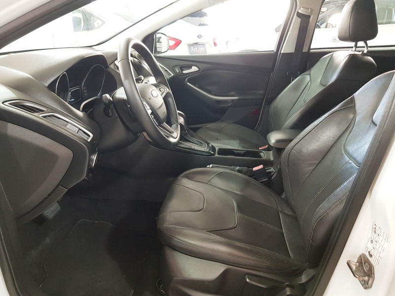 FOCUS 2.0 TITANIUM HATCH 16V FLEX 4P AUTOMÁTICO - 2016 - CAXIAS DO SUL