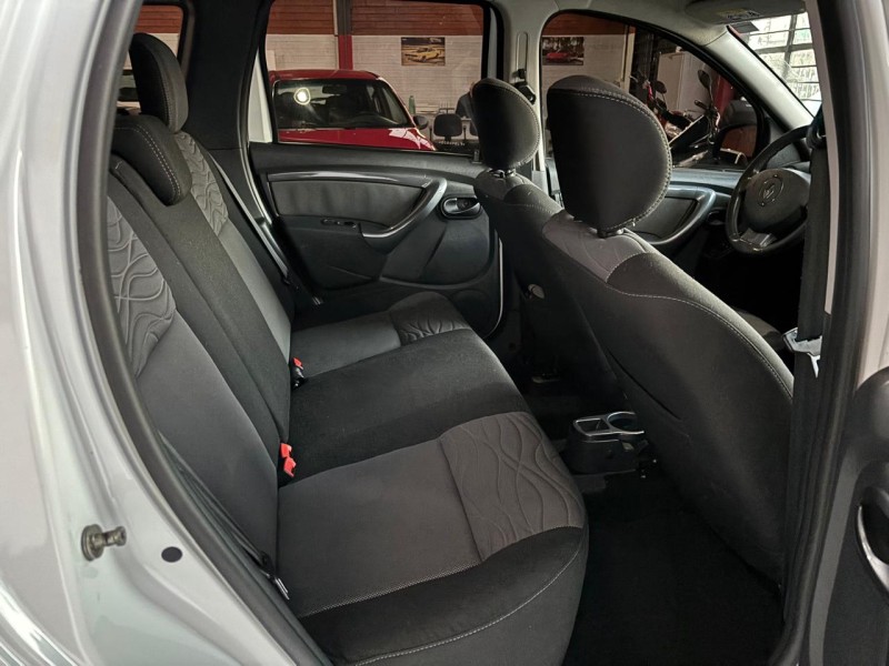 DUSTER 2.0 TECH ROAD 4X2 16V FLEX 4P MANUAL - 2015 - CAXIAS DO SUL