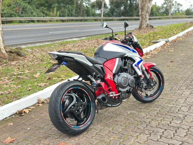 CB 1000R ABS - 2015 - DOIS IRMãOS