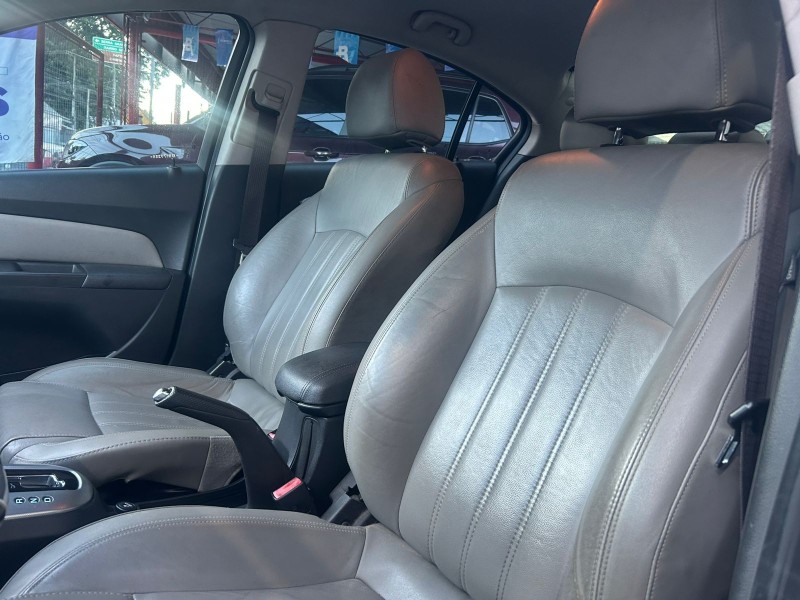 CRUZE 1.8 LTZ 16V FLEX 4P AUTOMÁTICO - 2013 - TRêS COROAS