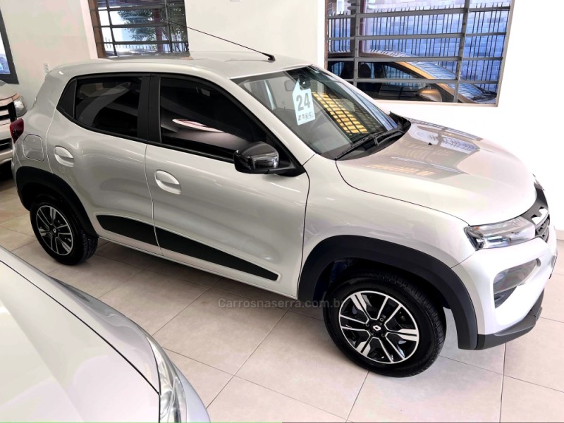 KWID 1.0 12V SCE FLEX INTENSE MANUAL - 2024 - CARLOS BARBOSA