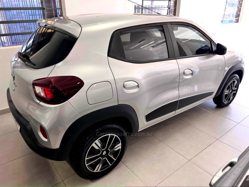 KWID 1.0 12V SCE FLEX INTENSE MANUAL - 2024 - CARLOS BARBOSA