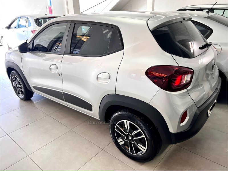 KWID 1.0 12V SCE FLEX INTENSE MANUAL - 2024 - CARLOS BARBOSA