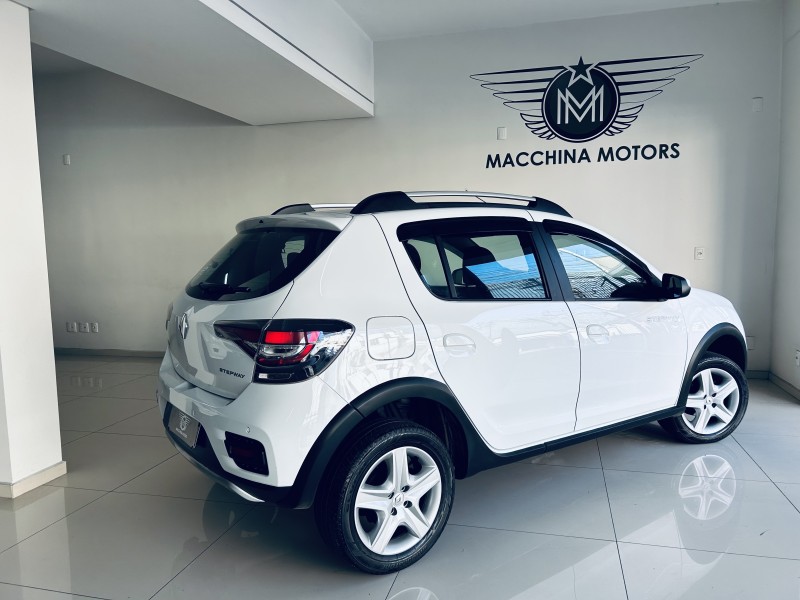 SANDERO 1.6 STEPWAY ZEN 16V FLEX 4P MANUAL - 2021 - CAXIAS DO SUL