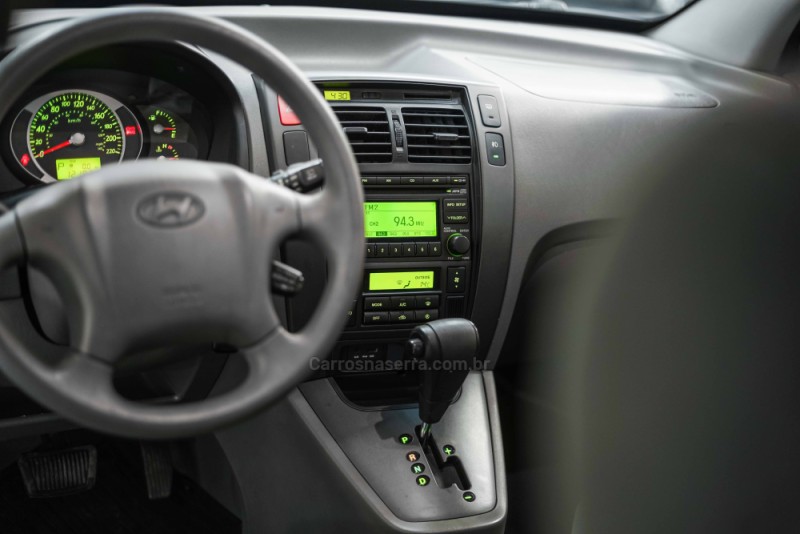 TUCSON 2.0 MPFI GLS BASE 16V 143CV 2WD FLEX 4P AUTOMÁTICO - 2011 - PORTO ALEGRE