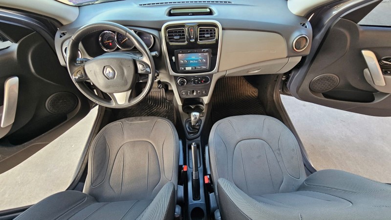 LOGAN 1.6 DYNAMIQUE 8V FLEX 4P AUTOMATIZADO - 2015 - CAXIAS DO SUL