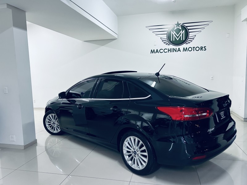 FOCUS 2.0 TITANIUM FASTBACK 16V FLEX 4P AUTOMÁTICO - 2018 - CAXIAS DO SUL