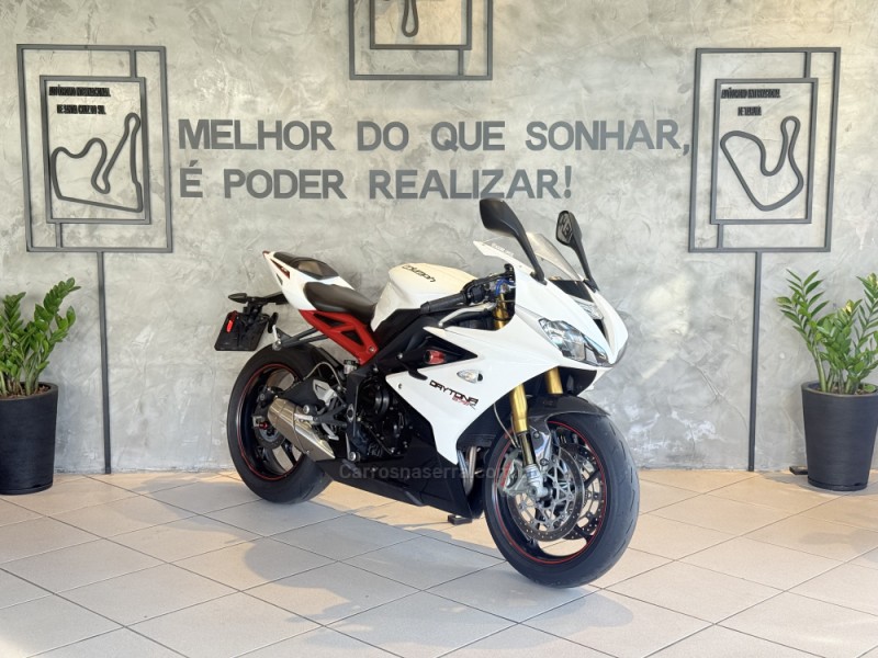 daytona 675r abs 2014 caxias do sul