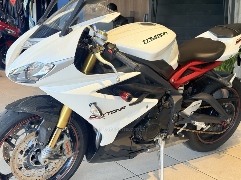 DAYTONA 675R ABS - 2014 - CAXIAS DO SUL