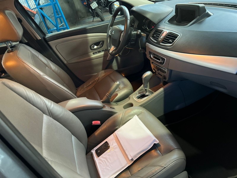 FLUENCE 2.0 PRIVILÉGE 16V FLEX 4P AUTOMÁTICO - 2011 - CAXIAS DO SUL