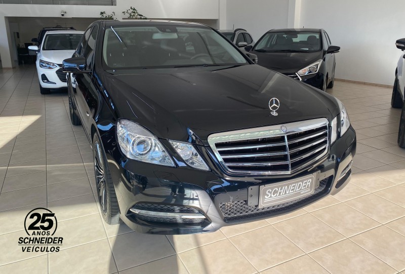 E 250 1.8 CGI AVANTGARDE 16V GASOLINA 4P AUTOMÁTICO - 2011 - NOVA PETRóPOLIS