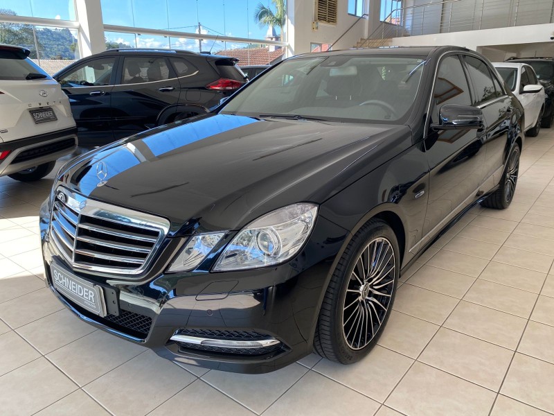 E 250 1.8 CGI AVANTGARDE 16V GASOLINA 4P AUTOMÁTICO - 2011 - NOVA PETRóPOLIS