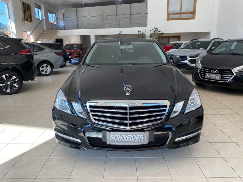 E 250 1.8 CGI AVANTGARDE 16V GASOLINA 4P AUTOMÁTICO - 2011 - NOVA PETRóPOLIS