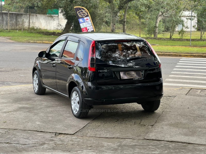 FIESTA 1.0 SE 8V FLEX 4P MANUAL - 2014 - MONTENEGRO