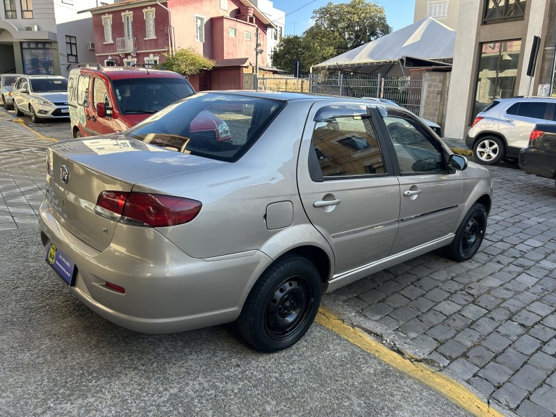 SIENA 1.0 MPI EL 8V FLEX 4P MANUAL - 2010 - GARIBALDI