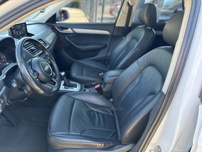 Q3 2.0 TFSI AMBIENTE QUATTRO 4P GASOLINA S TRONIC - 2014 - NOVA PRATA