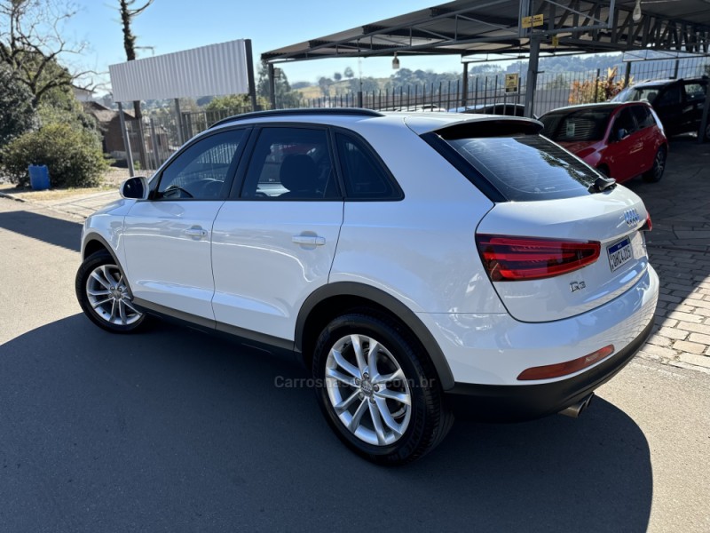 Q3 2.0 TFSI AMBIENTE QUATTRO 4P GASOLINA S TRONIC - 2014 - NOVA PRATA