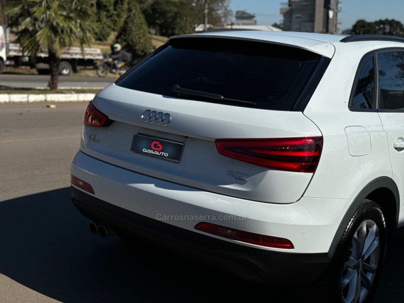 Q3 2.0 TFSI AMBIENTE QUATTRO 4P GASOLINA S TRONIC - 2014 - NOVA PRATA