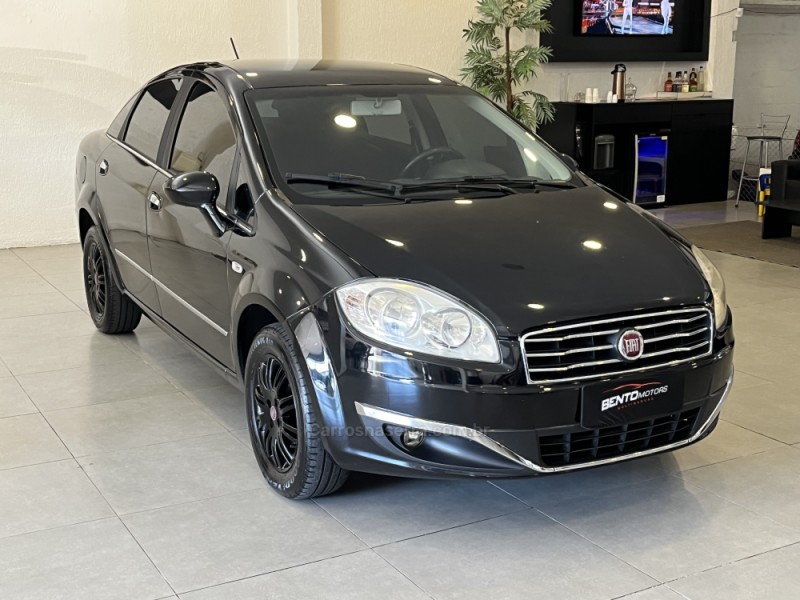 LINEA 1.8 ESSENCE 16V FLEX 4P MANUAL - 2015 - BENTO GONçALVES