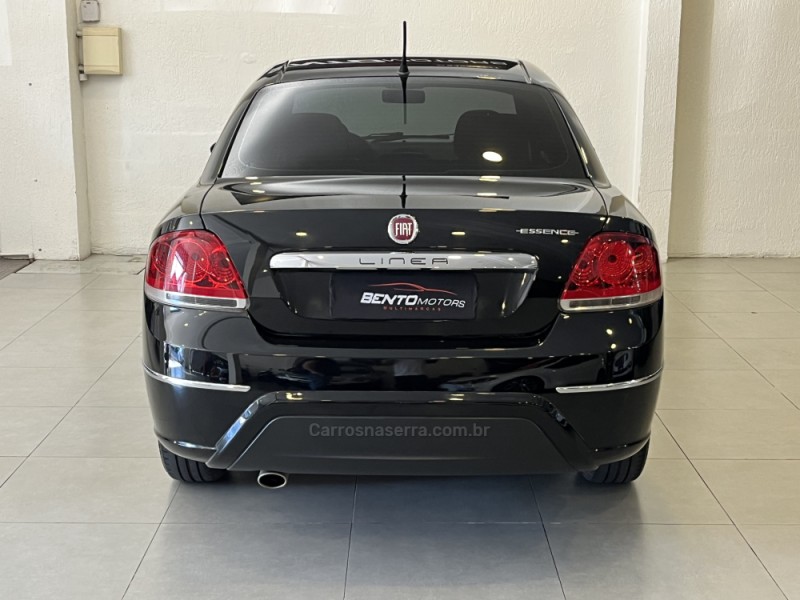 LINEA 1.8 ESSENCE 16V FLEX 4P MANUAL - 2015 - BENTO GONçALVES