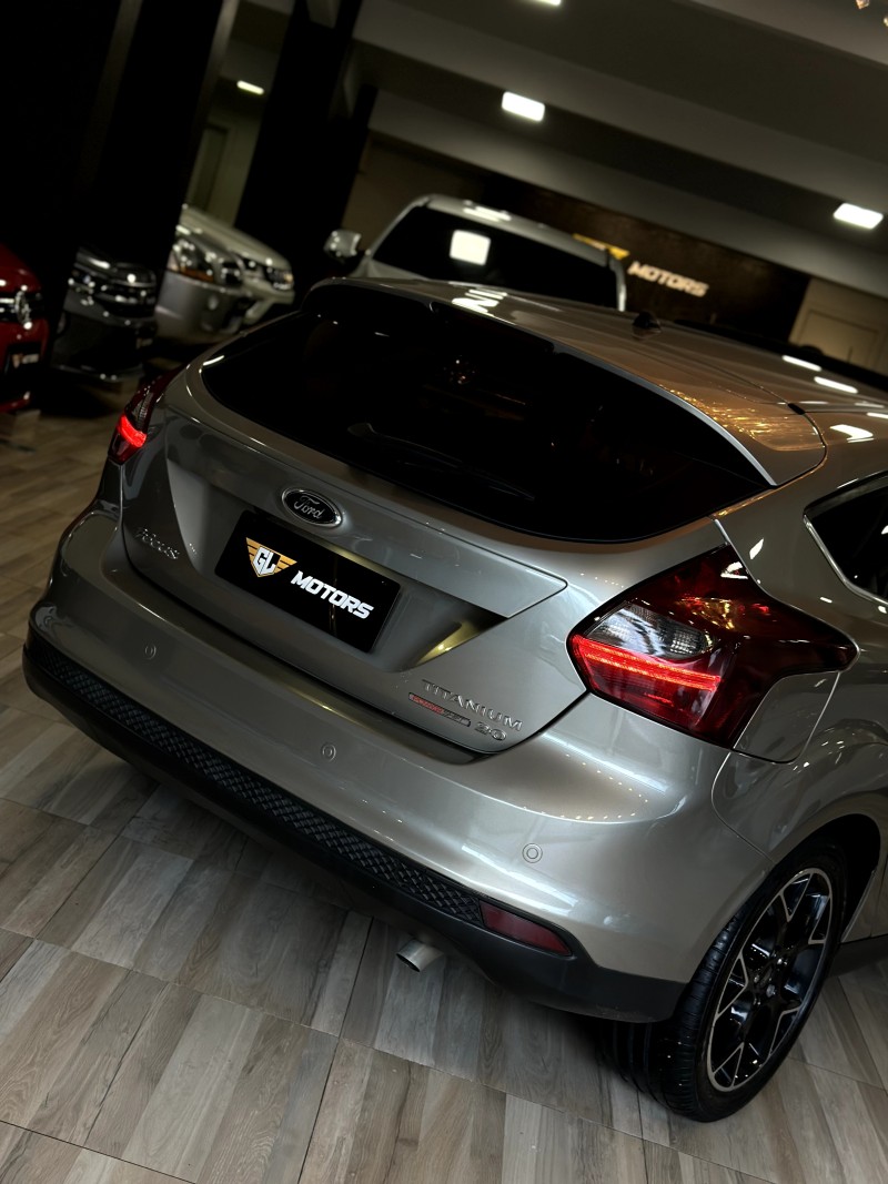 FOCUS 2.0 TITANIUM PLUS HATCH 16V FLEX 4P AUTO - 2015 - CAXIAS DO SUL