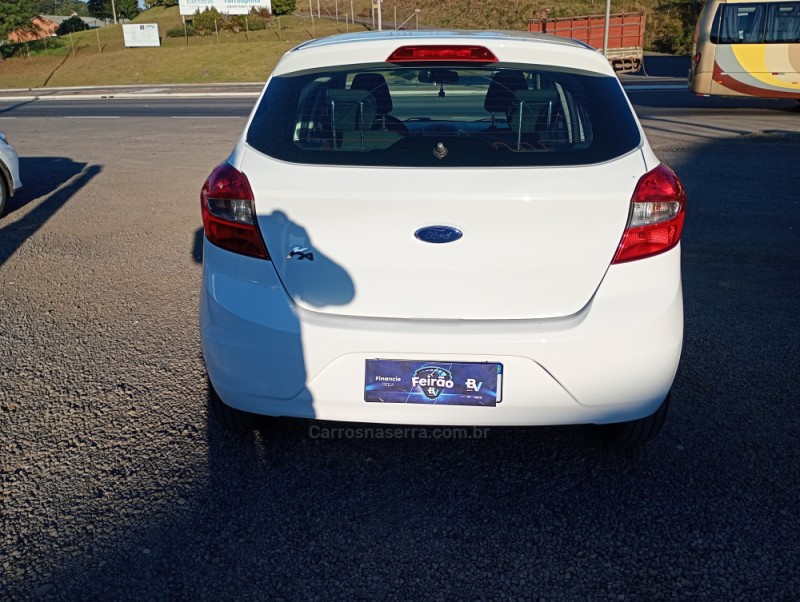 KA 1.0 SE PLUS 12V FLEX 4P MANUAL - 2016 - FARROUPILHA