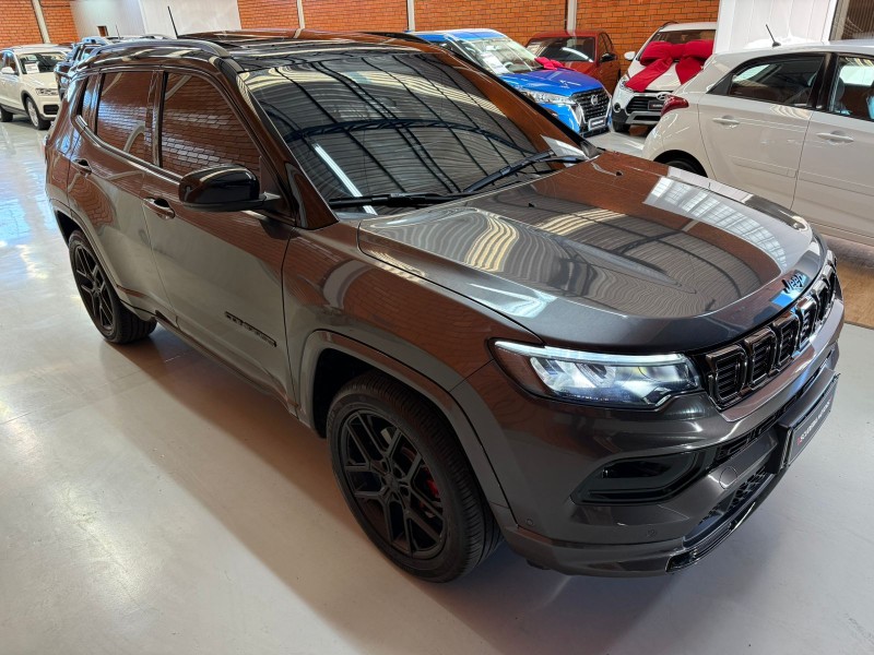 COMPASS 2.0 BLACKHAWK 4 TURBO GASOLINA 4P AUTOMÁTICO - 2025 - BENTO GONçALVES