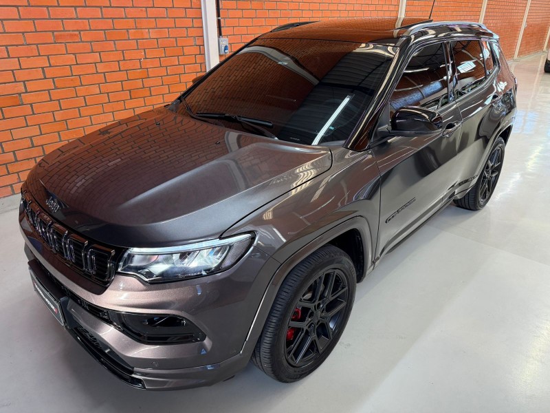 COMPASS 2.0 BLACKHAWK 4 TURBO GASOLINA 4P AUTOMÁTICO - 2025 - BENTO GONçALVES