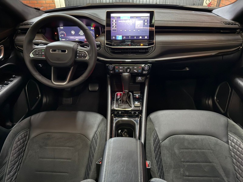 COMPASS 2.0 BLACKHAWK 4 TURBO GASOLINA 4P AUTOMÁTICO - 2025 - BENTO GONçALVES