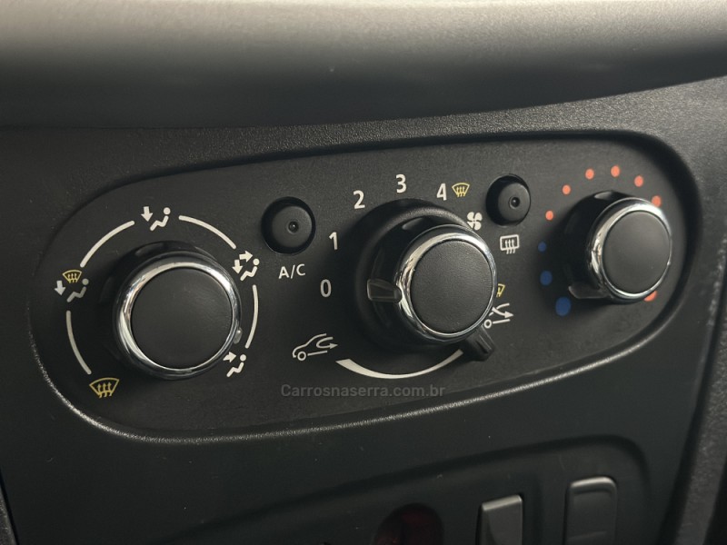 SANDERO 1.0 EXPRESSION 12V FLEX 4P MANUAL - 2018 - SANTA CRUZ DO SUL