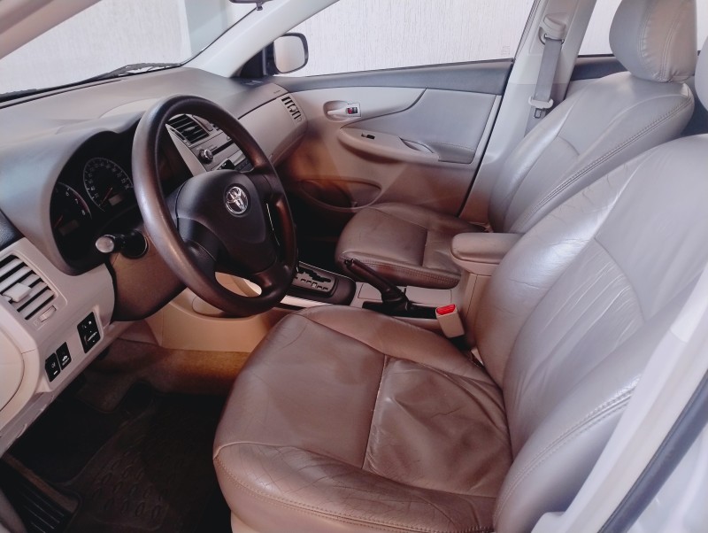 COROLLA 1.8 XLI 16V FLEX 4P AUTOMÁTICO - 2012 - SãO SEBASTIãO DO CAí