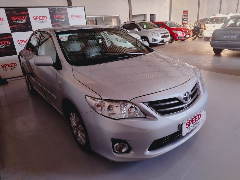 COROLLA 1.8 XLI 16V FLEX 4P AUTOMÁTICO - 2012 - SãO SEBASTIãO DO CAí