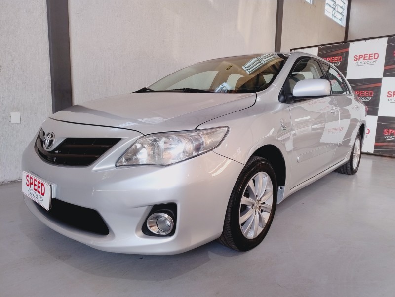 COROLLA 1.8 XLI 16V FLEX 4P AUTOMÁTICO - 2012 - SãO SEBASTIãO DO CAí