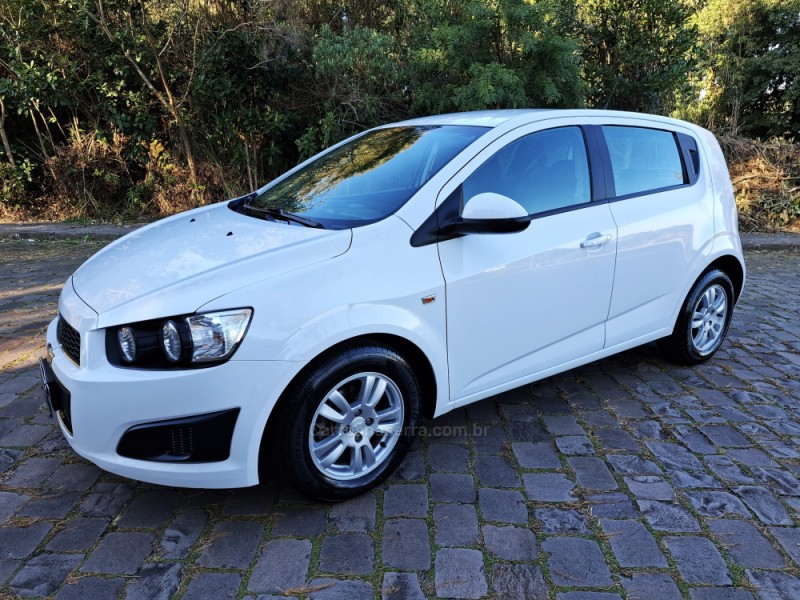SONIC 1.6 LT 16V FLEX 4P AUTOMÁTICO - 2014 - BENTO GONçALVES