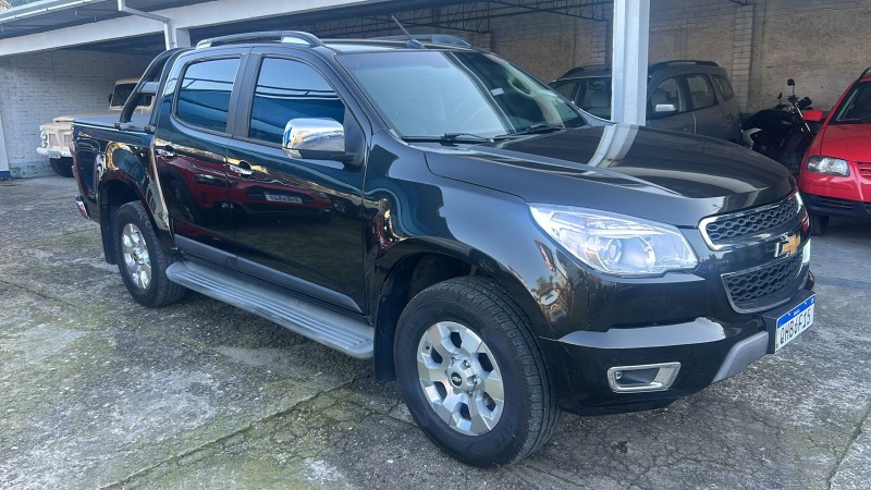 S10 2.4 LTZ 4X2 CD 8V FLEX 4P MANUAL - 2014 - FARROUPILHA