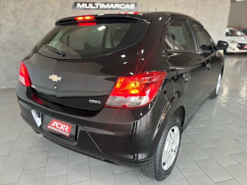 ONIX 1.0 MPFI LS 8V FLEX 4P MANUAL - 2016 - CAXIAS DO SUL