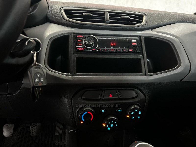 ONIX 1.0 MPFI LS 8V FLEX 4P MANUAL - 2016 - CAXIAS DO SUL