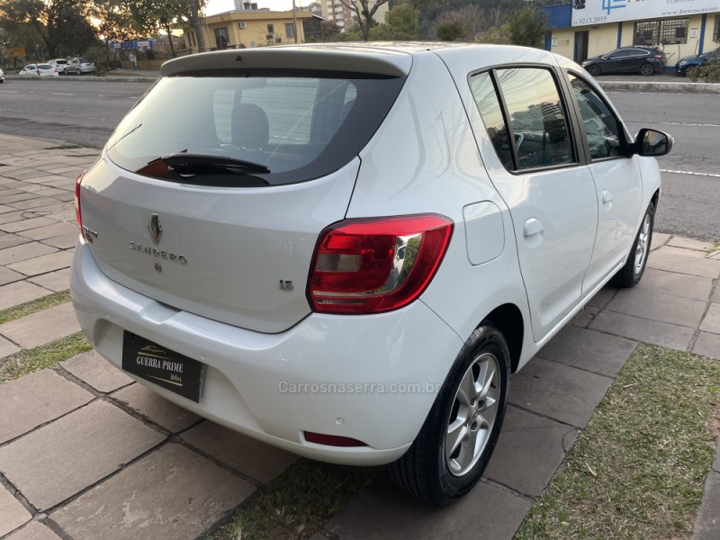 SANDERO 1.6 DYNAMIQUE 8V FLEX 4P MANUAL - 2015 - CAXIAS DO SUL