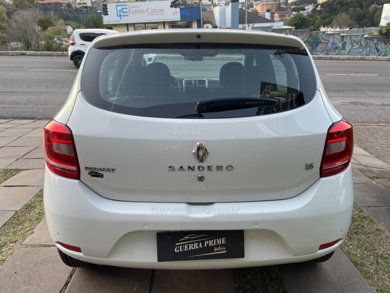 SANDERO 1.6 DYNAMIQUE 8V FLEX 4P MANUAL - 2015 - CAXIAS DO SUL