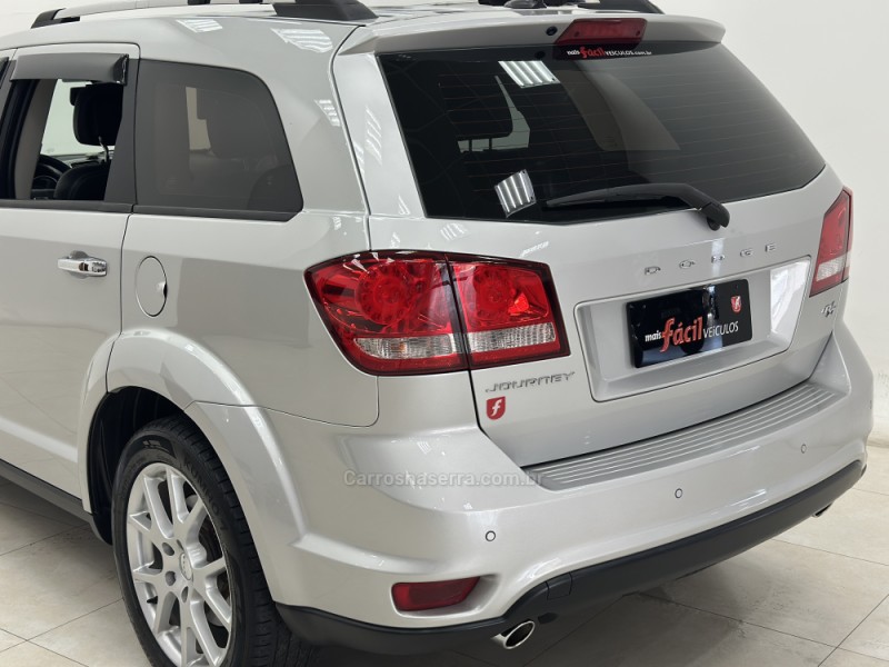 JOURNEY 3.6 RT V6 GASOLINA 4P AUTOMÁTICO - 2013 - SANTA CRUZ DO SUL