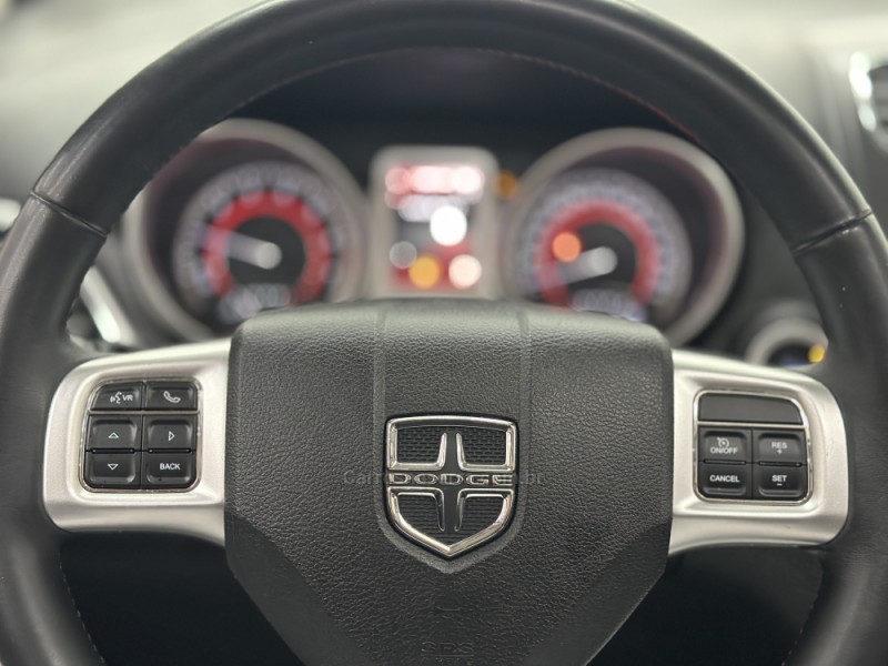 JOURNEY 3.6 RT V6 GASOLINA 4P AUTOMÁTICO - 2013 - SANTA CRUZ DO SUL